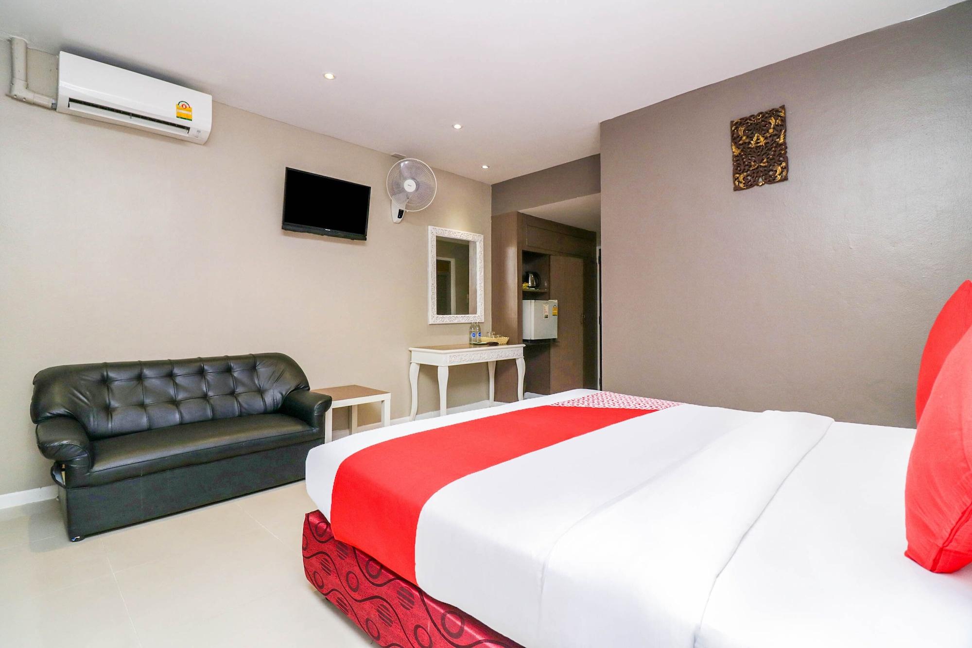 Natural Beach Hotel Pattaya Exteriör bild