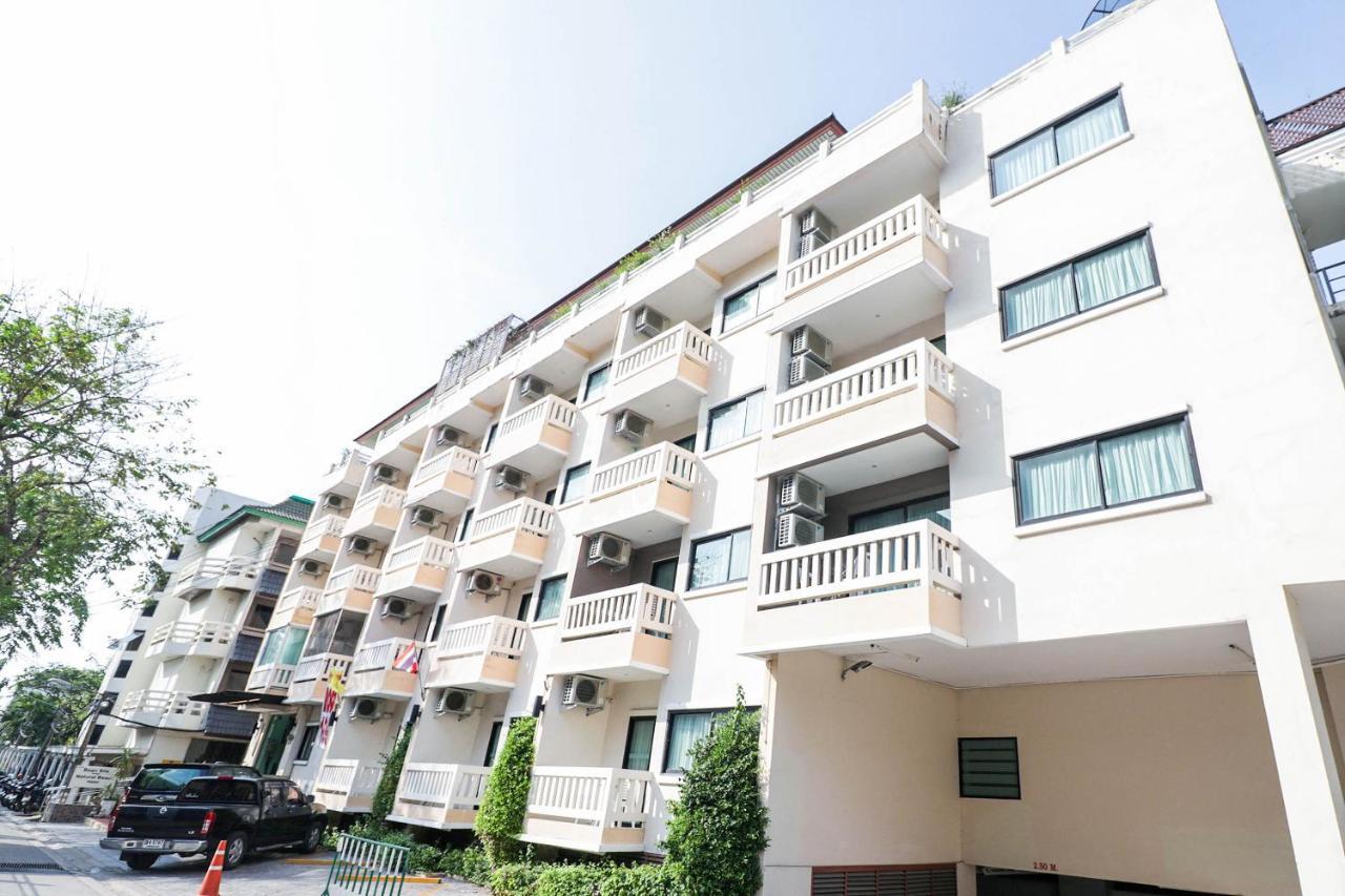 Natural Beach Hotel Pattaya Exteriör bild